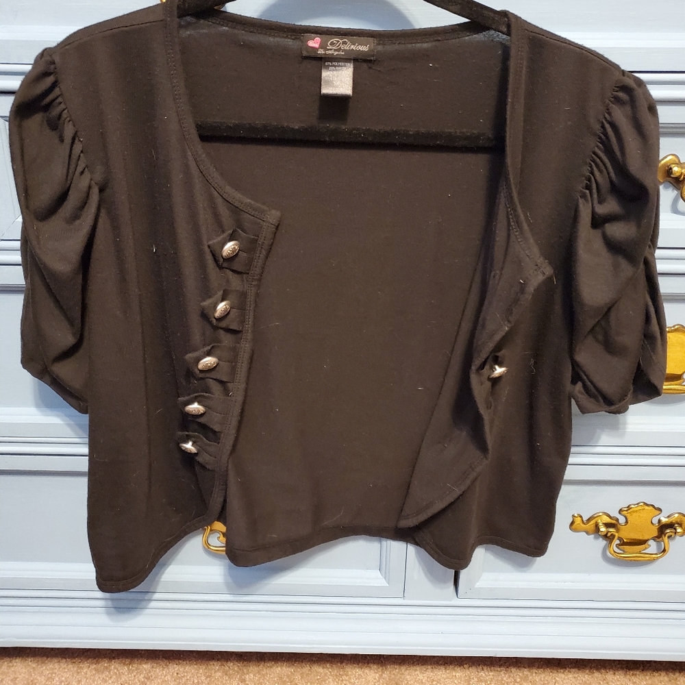 Short sleeve sweater